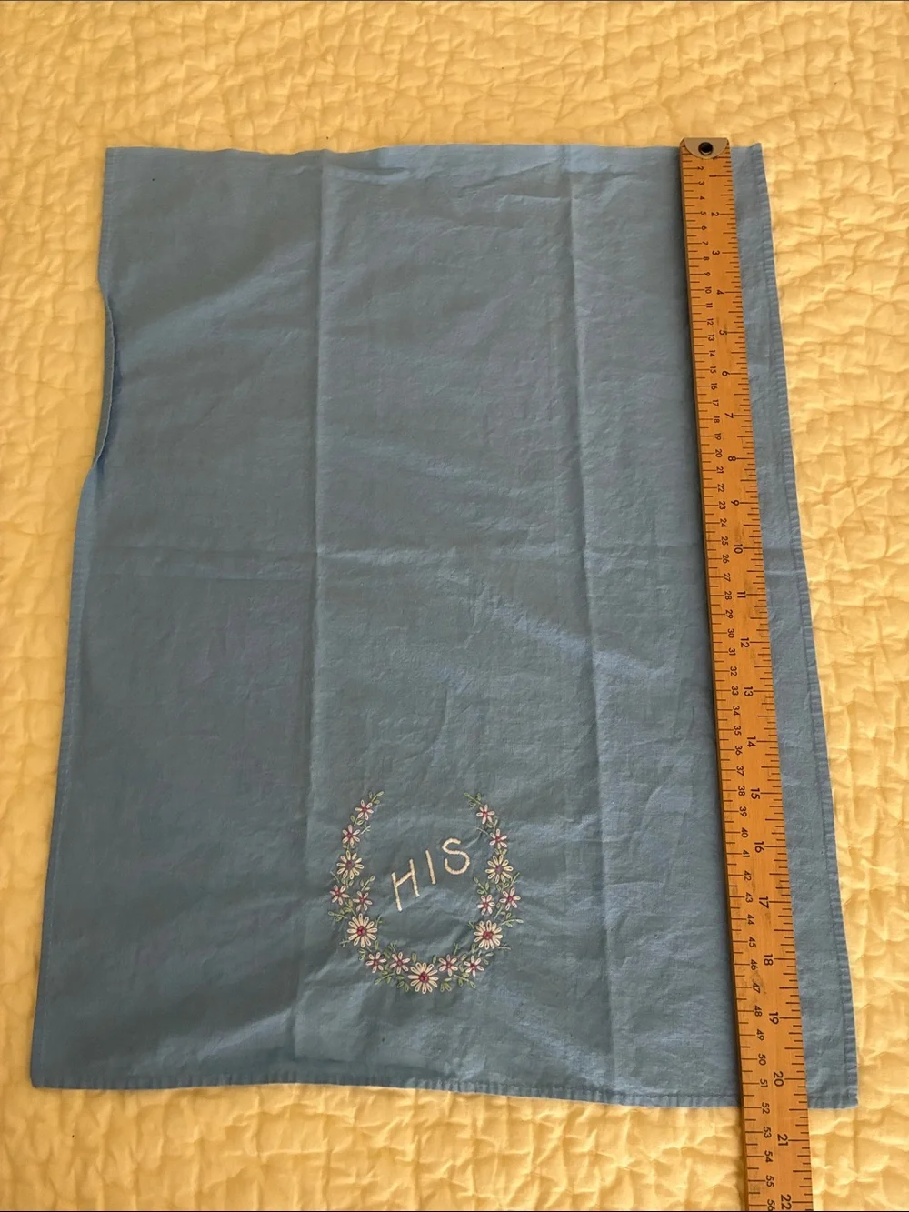 Vintage linens pair